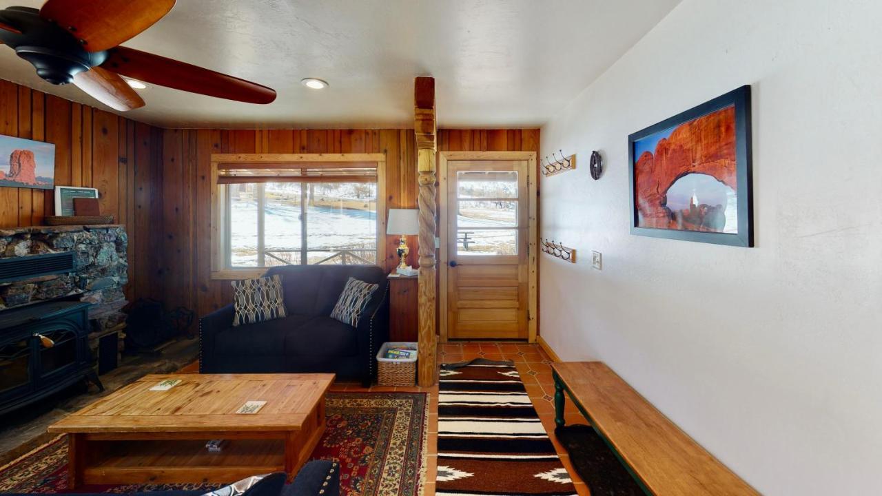 Pack Creek ~ Farm House Moab Bagian luar foto
