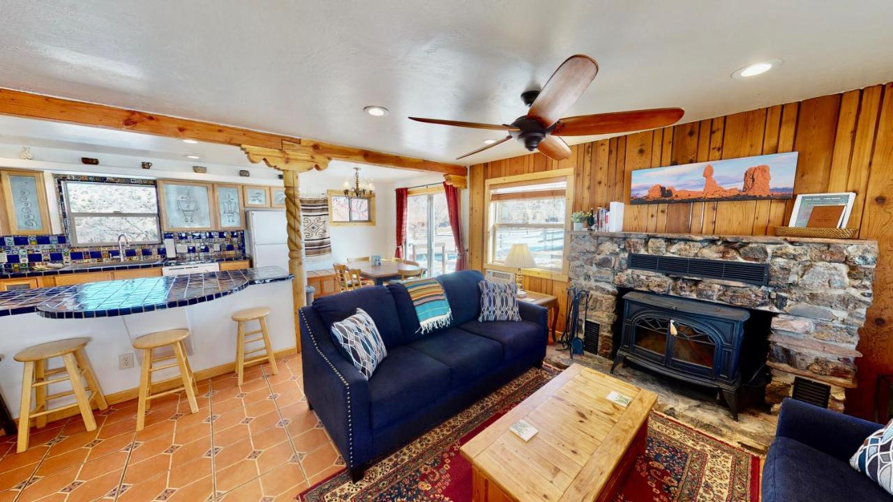 Pack Creek ~ Farm House Moab Bagian luar foto